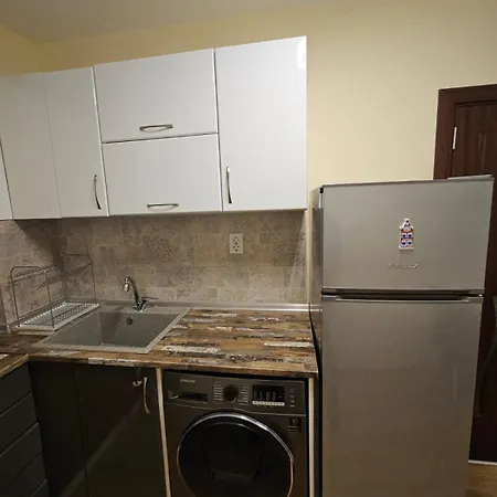 Apartman Central, Quiet And Modern With Private Parking *